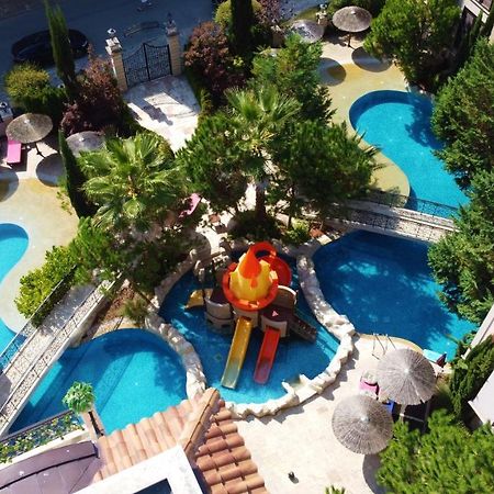Menada Romance Marine Apartments Sunny Beach Ngoại thất bức ảnh