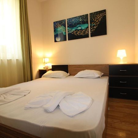 Menada Romance Marine Apartments Sunny Beach Phòng bức ảnh