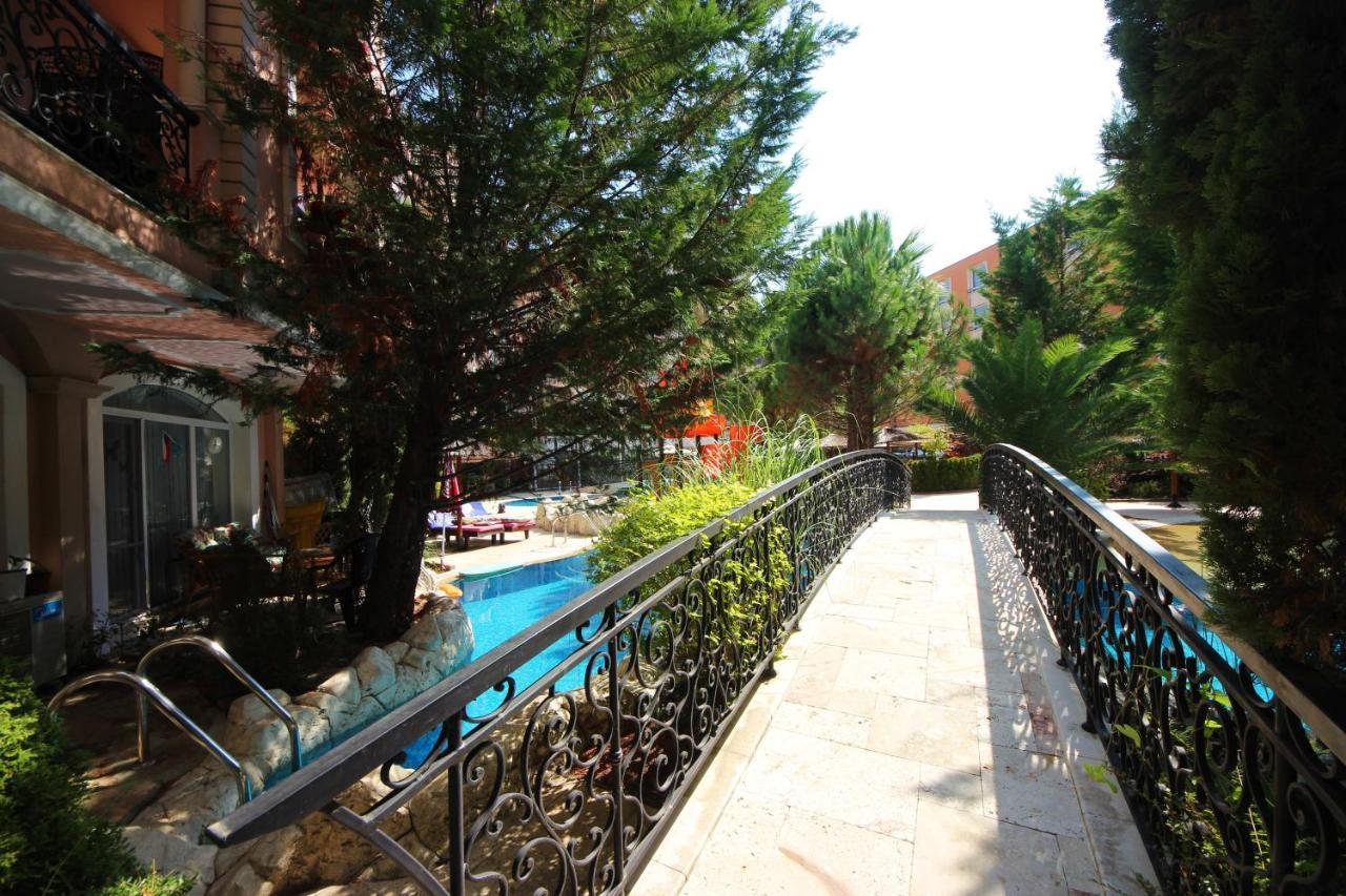 Menada Romance Marine Apartments Sunny Beach Ngoại thất bức ảnh