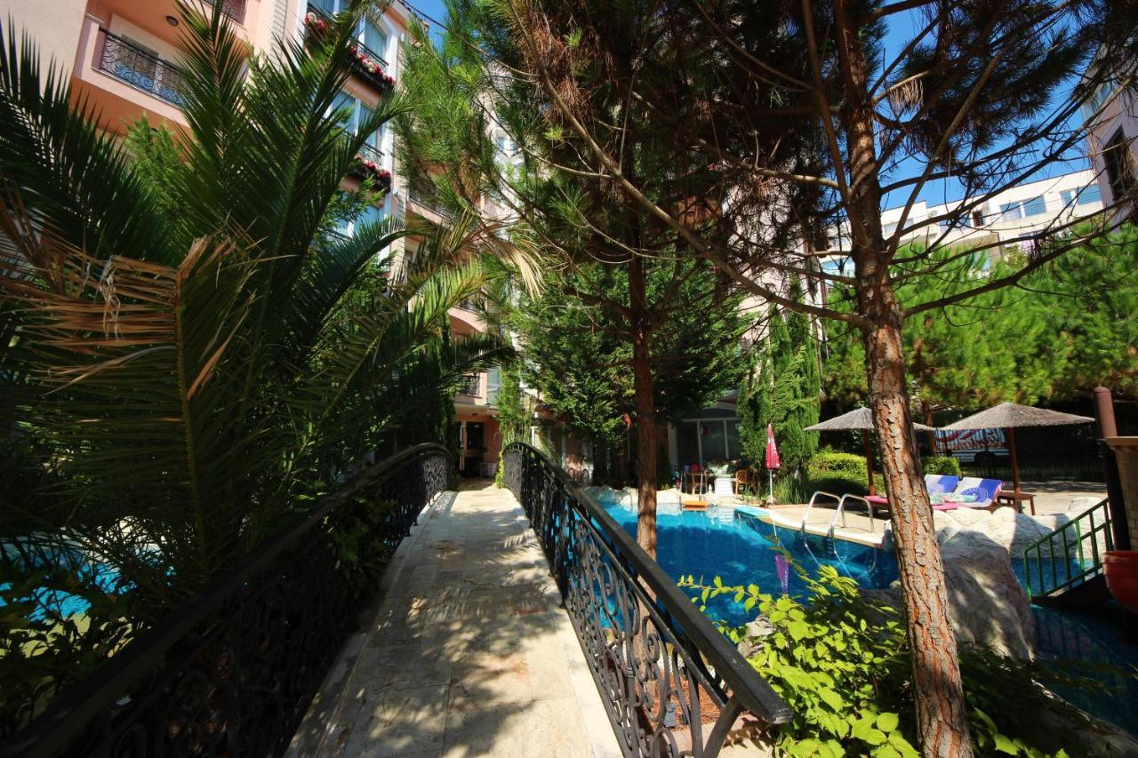 Menada Romance Marine Apartments Sunny Beach Ngoại thất bức ảnh
