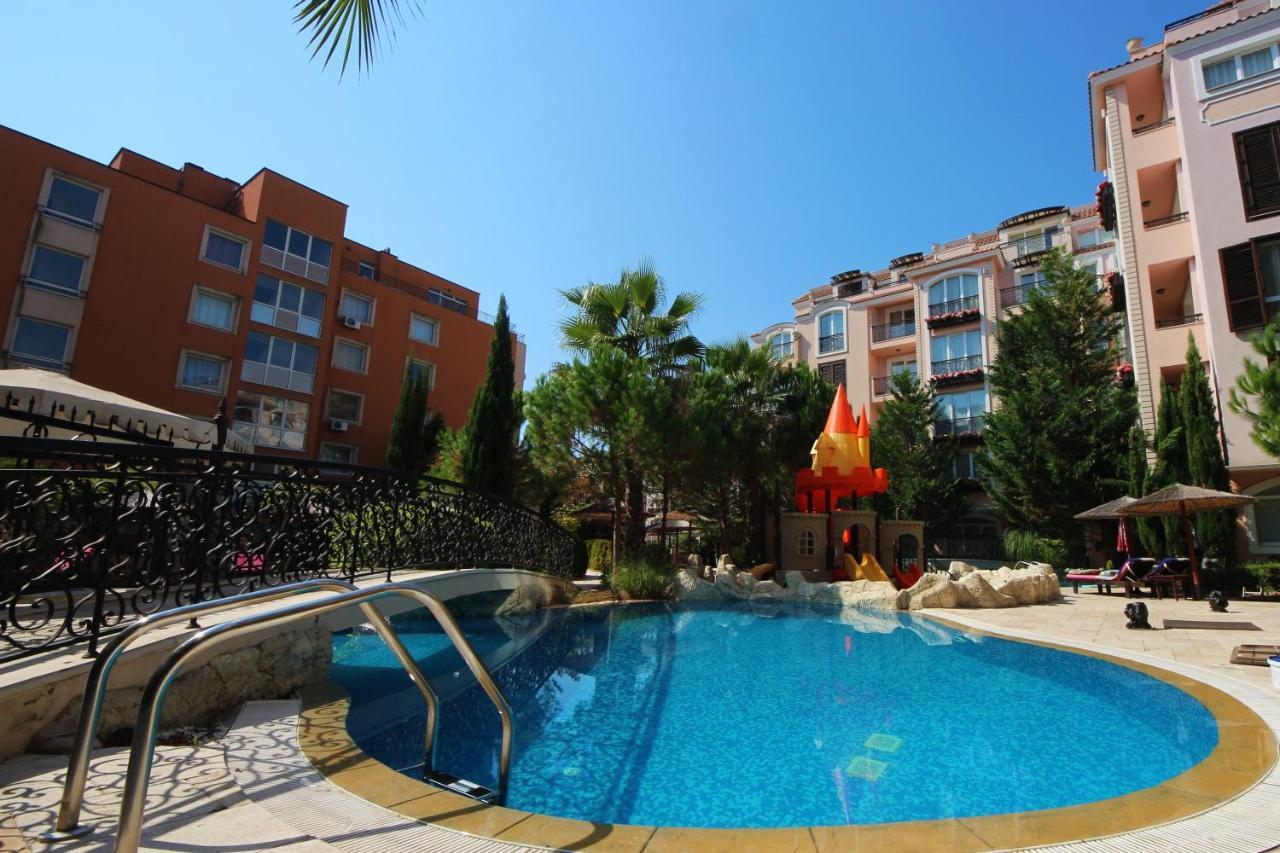 Menada Romance Marine Apartments Sunny Beach Ngoại thất bức ảnh