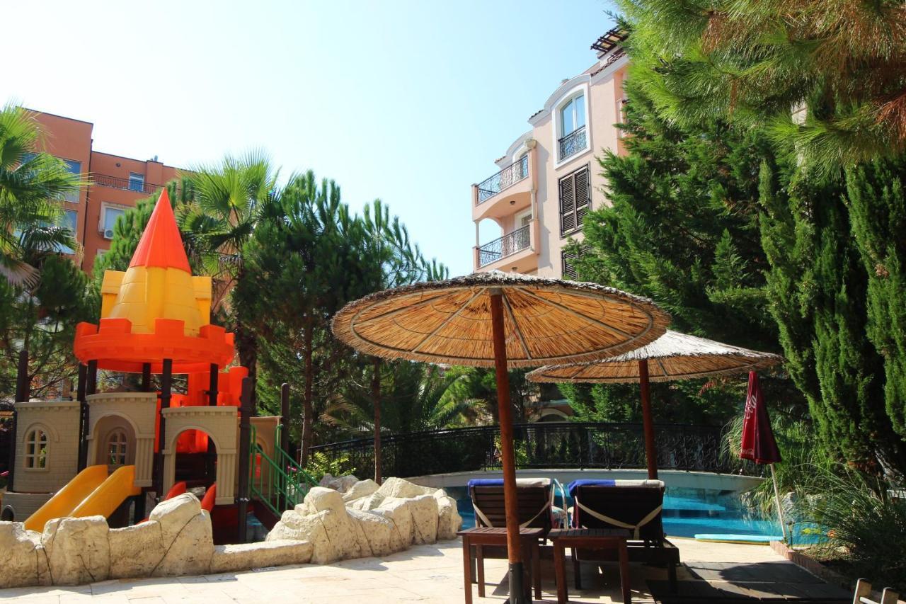 Menada Romance Marine Apartments Sunny Beach Ngoại thất bức ảnh