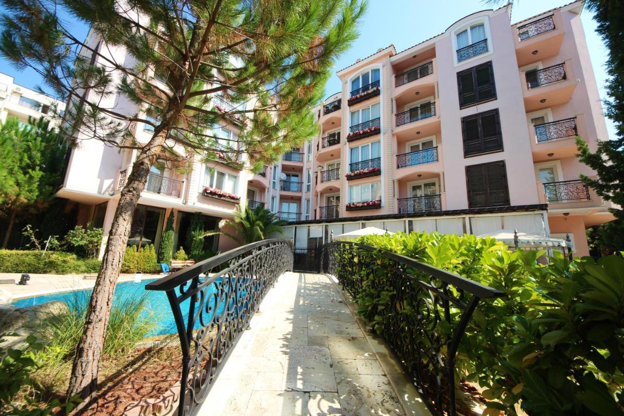 Menada Romance Marine Apartments Sunny Beach Ngoại thất bức ảnh