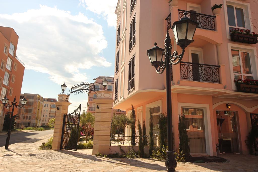 Menada Romance Marine Apartments Sunny Beach Ngoại thất bức ảnh