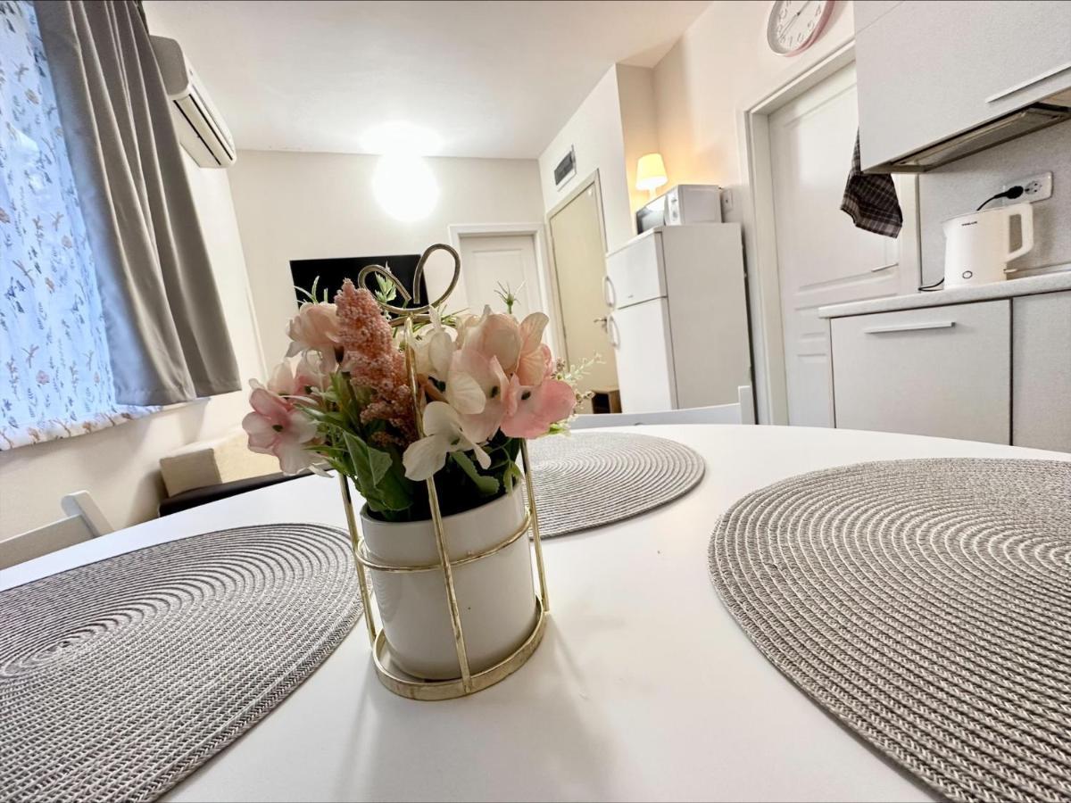 Menada Romance Marine Apartments Sunny Beach Ngoại thất bức ảnh