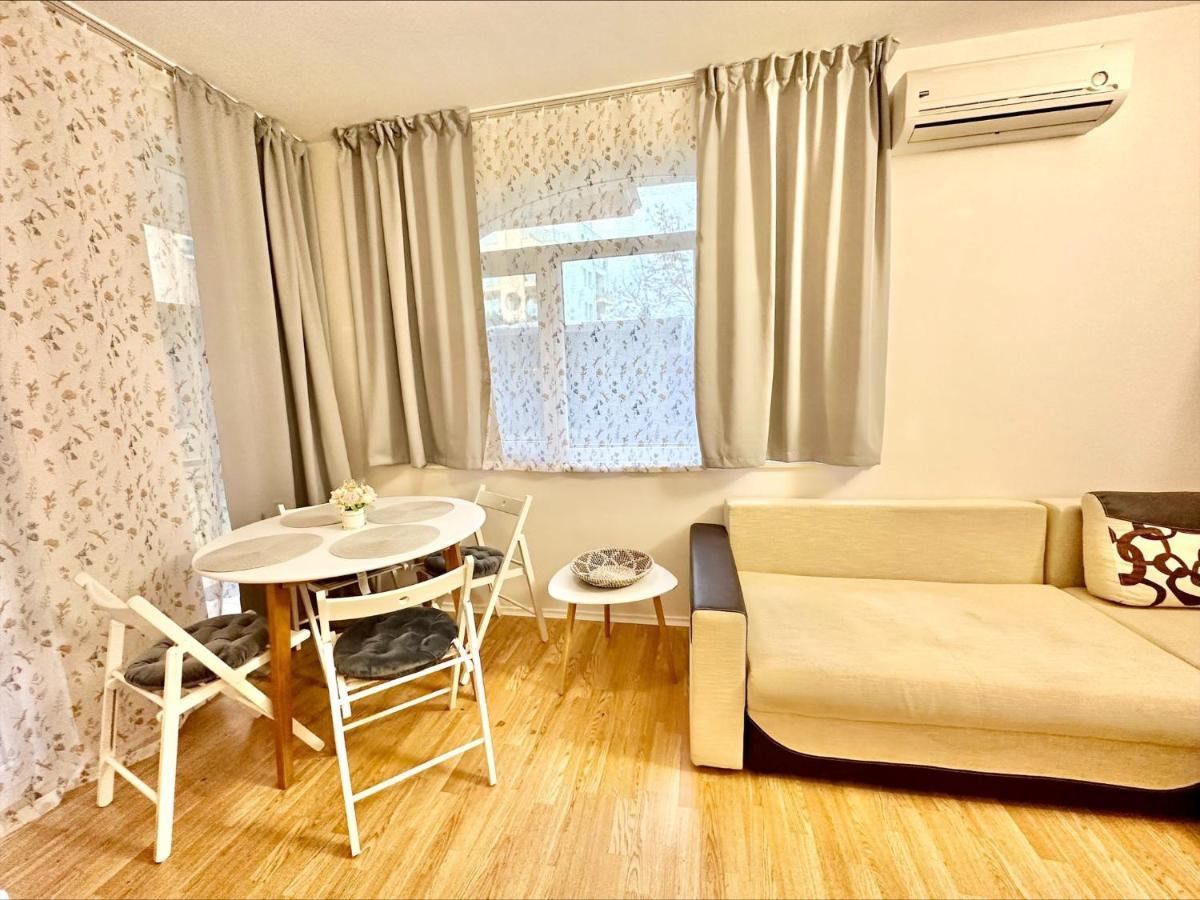 Menada Romance Marine Apartments Sunny Beach Ngoại thất bức ảnh