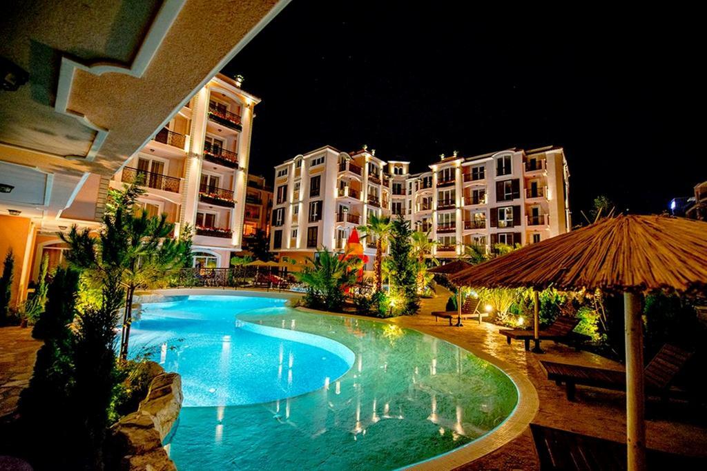 Menada Romance Marine Apartments Sunny Beach Ngoại thất bức ảnh