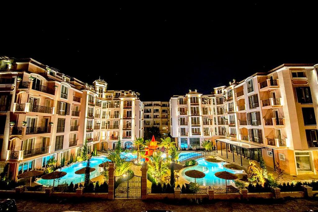 Menada Romance Marine Apartments Sunny Beach Ngoại thất bức ảnh