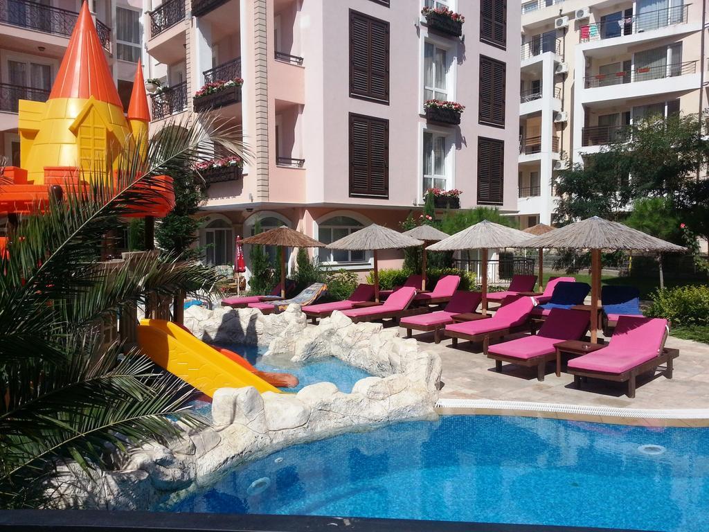 Menada Romance Marine Apartments Sunny Beach Ngoại thất bức ảnh