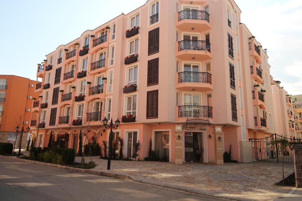 Menada Romance Marine Apartments Sunny Beach Ngoại thất bức ảnh