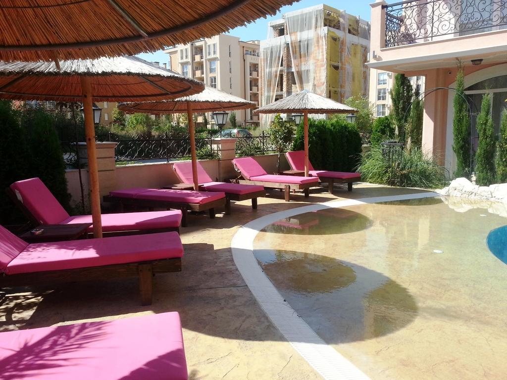 Menada Romance Marine Apartments Sunny Beach Ngoại thất bức ảnh
